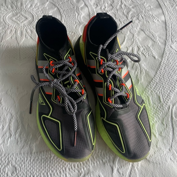 ZX 2K BOOST MARVEL SHOES, men’s size 8.5 - Picture 1 of 10